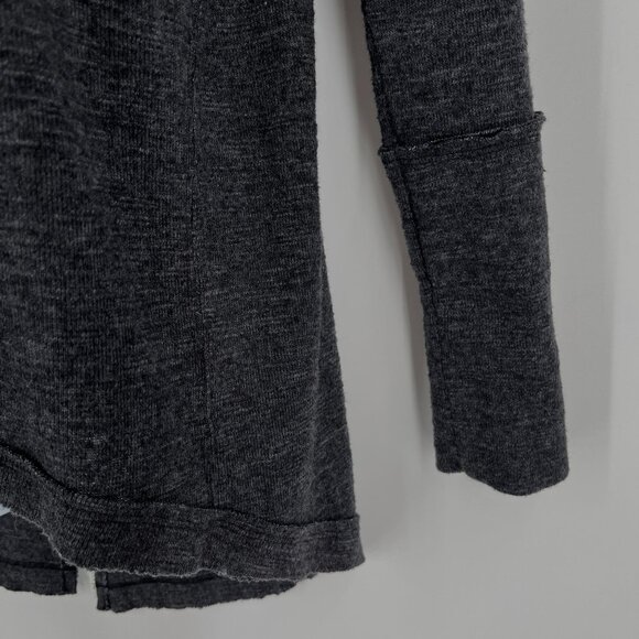 Free People We The Free Split Back Turtleneck Top Size S  Exposed Seam - Picture 3 of 13